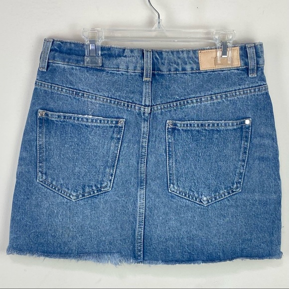 Zara TRF Collection Distressed Mini Skirt Size Small - Picture 2 of 7